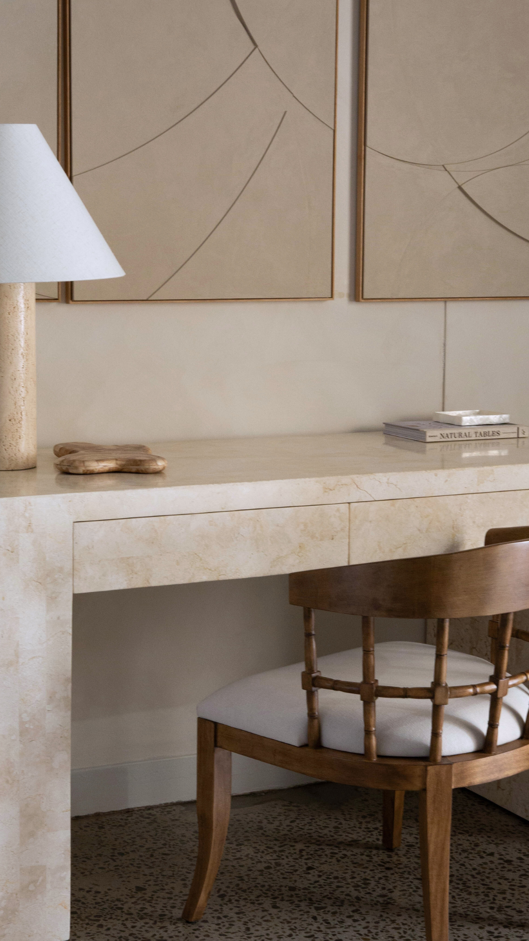 MALA DESK ⁓ EN GOLD