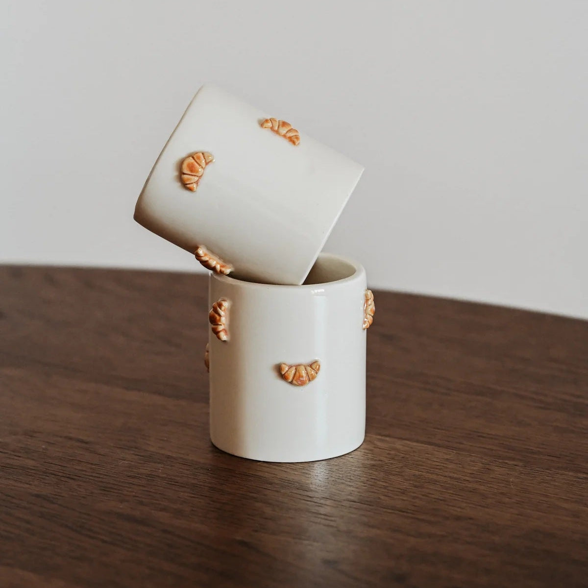 THE CROISSANT CERAMIC MUG