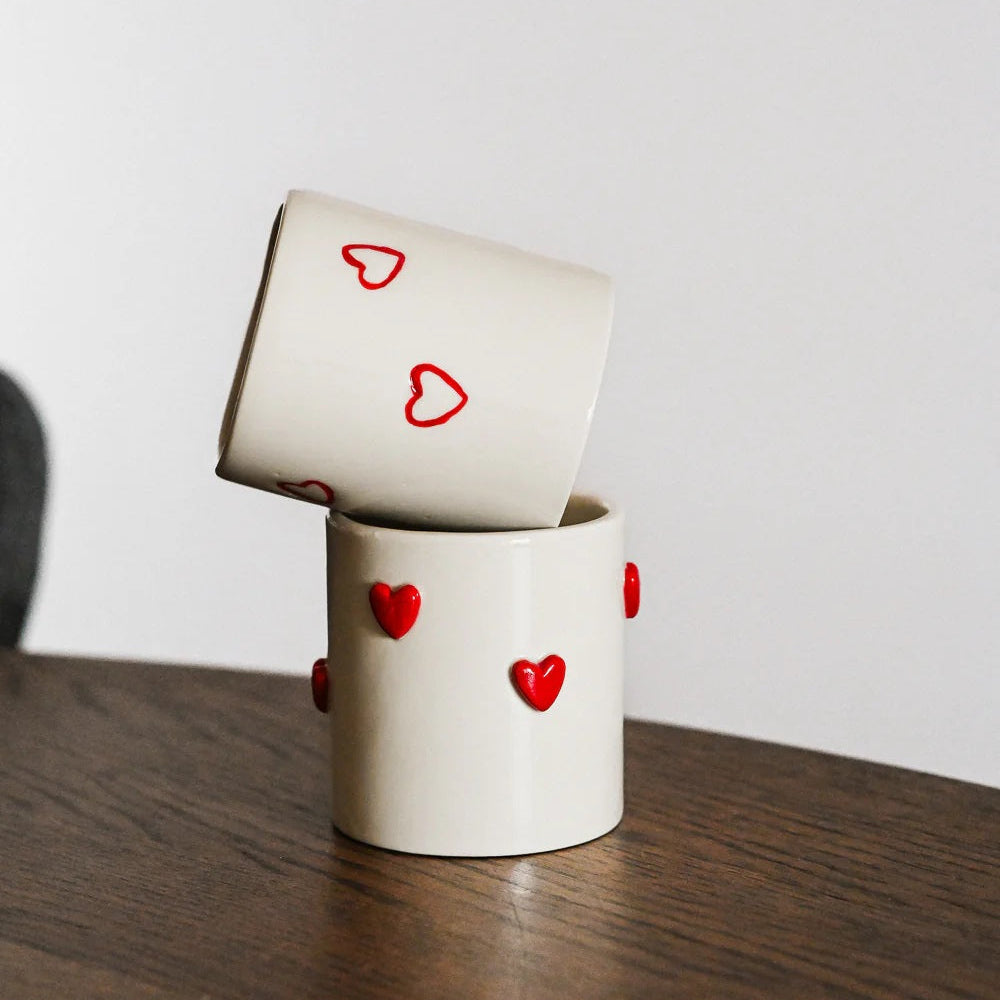 THE LOVE HEART CERAMIC MUG