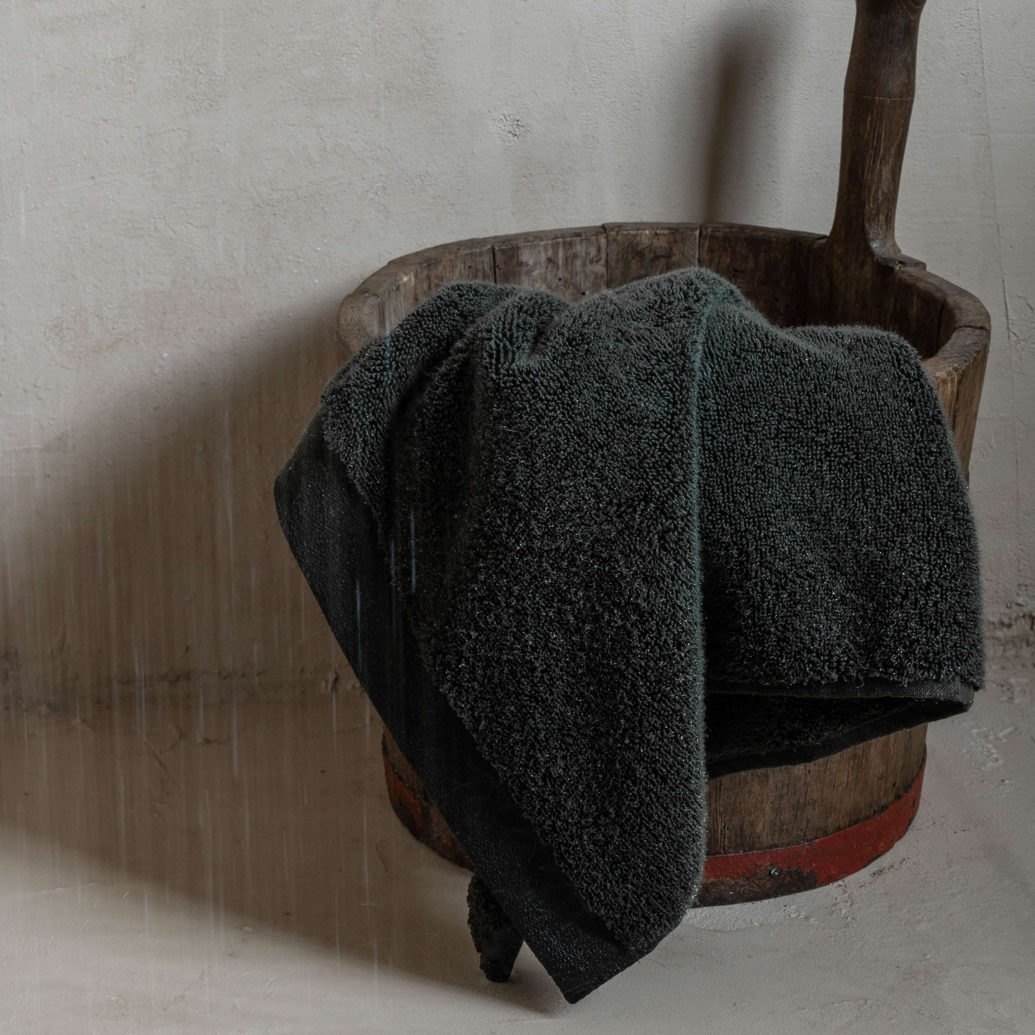 HAND TOWEL, FOREST ~ ENGOLD ~ YOLI