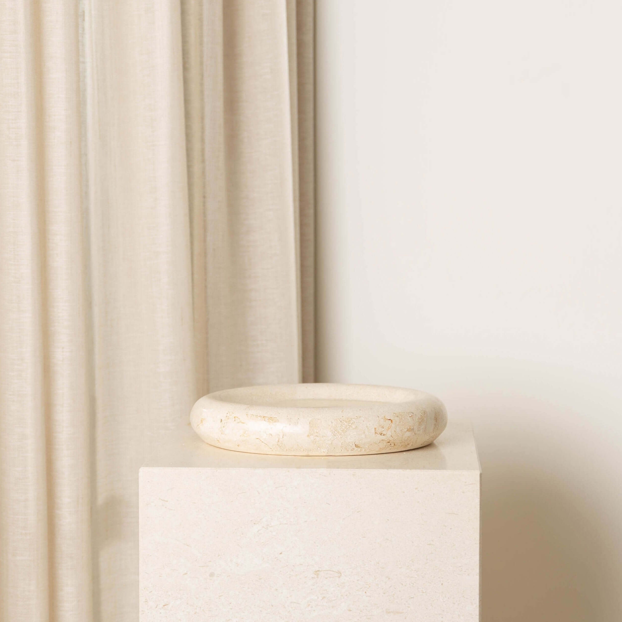 LILO CATCH-ALL, NATURAL WHITE LARGE ~ EN GOLD