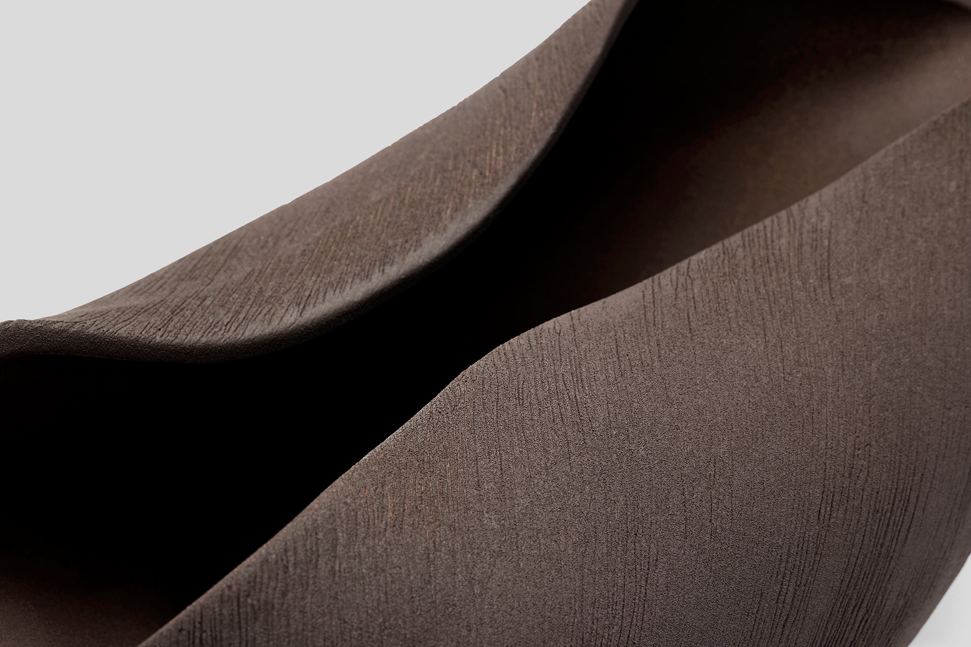 COSSE BOWL CHOCOLATE BRUSH ~ LARGE