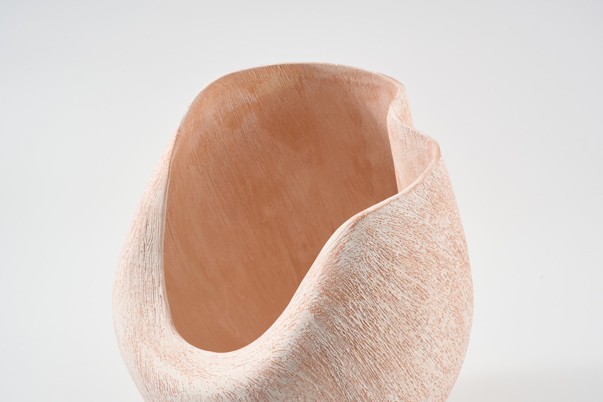 NEBULA DEEP VASE SALMON BRUSH