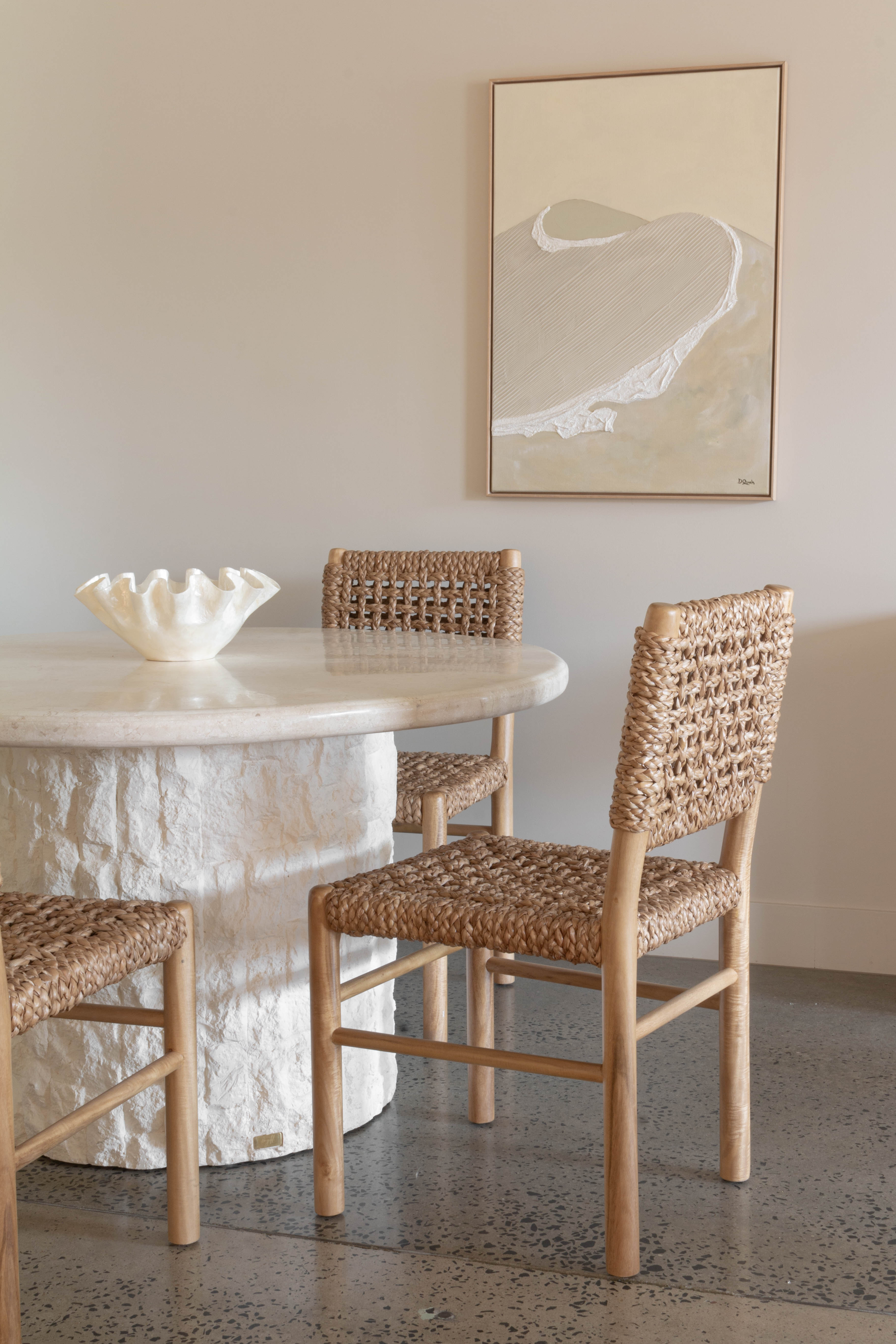 ISLA DINING TABLE ~ EN GOLD