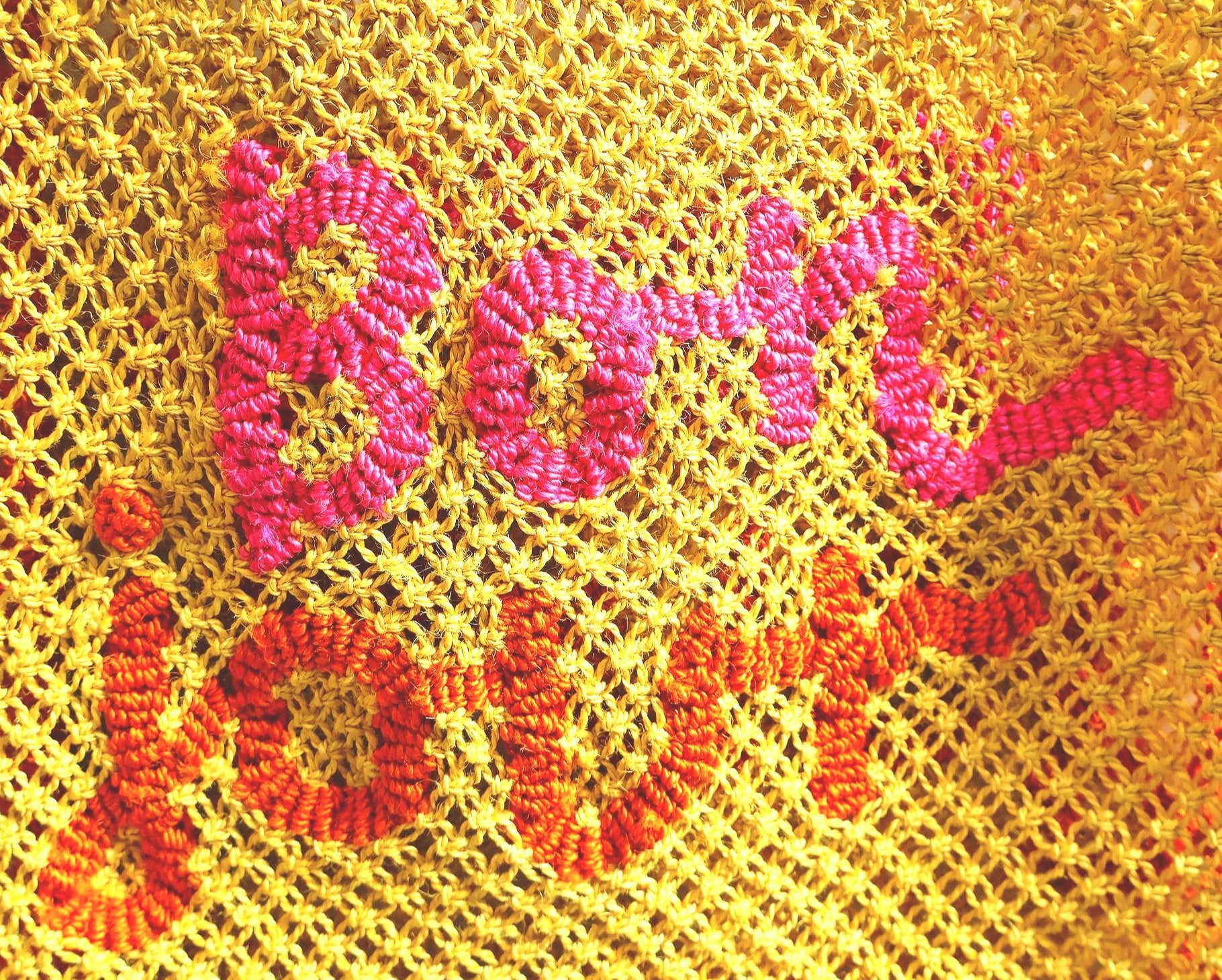 THE JACKSONS LONDON JUTE BAG . BONJOUR . IN YELLOW WITH PINK/GINGER