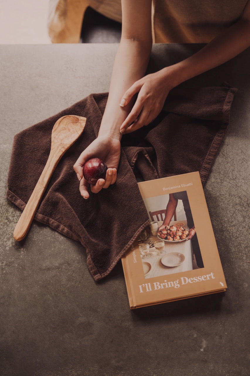 VINTAGE WASH TEA TOWEL | CHOCOLATE ~ SAARDÉ