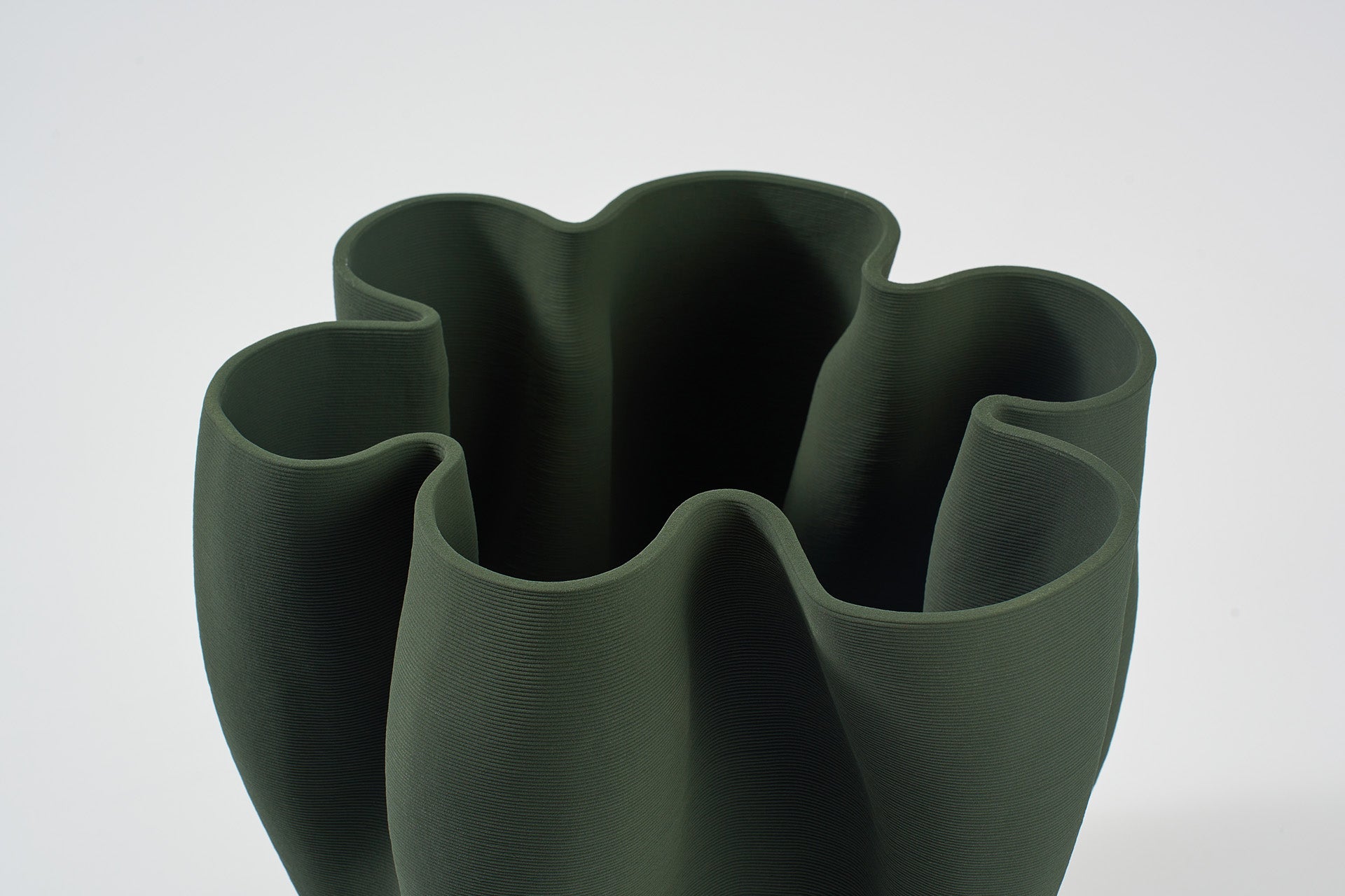 BOHEME VASE HUNTER GREEN ~ MEDIUM