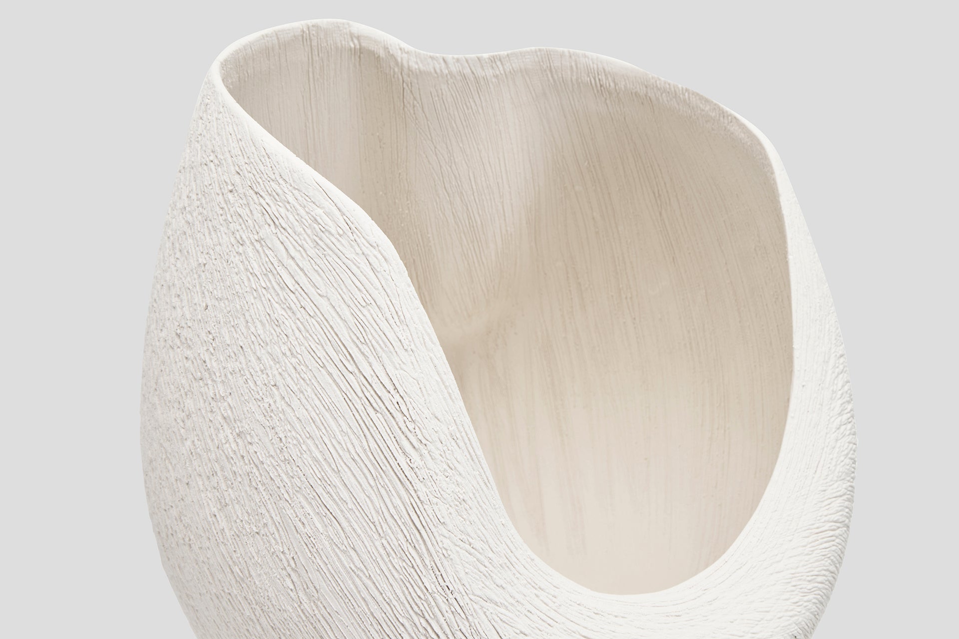 NEBULA DEEP VASE IVORY